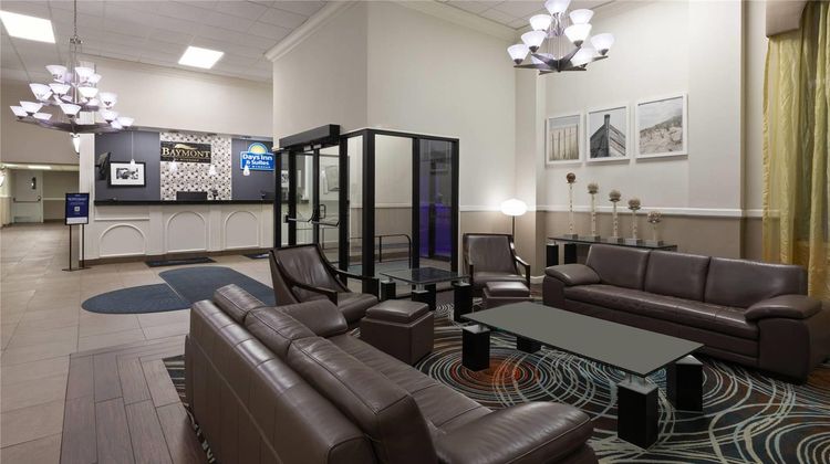 Baymont by Wyndham Festus Lobby