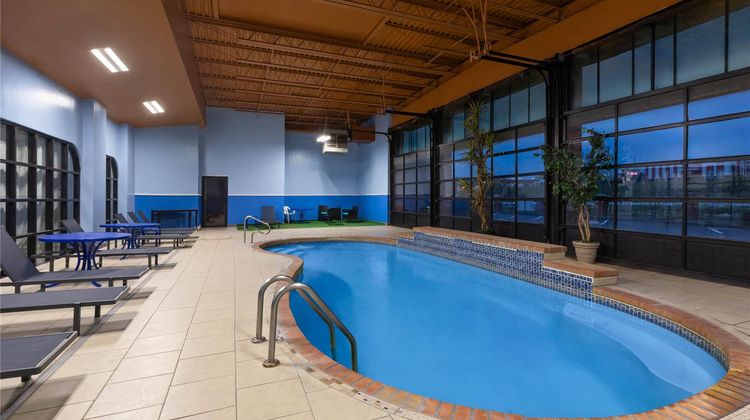 Baymont by Wyndham Festus Pool