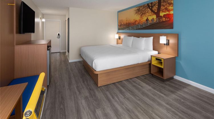 Baymont by Wyndham Festus Suite