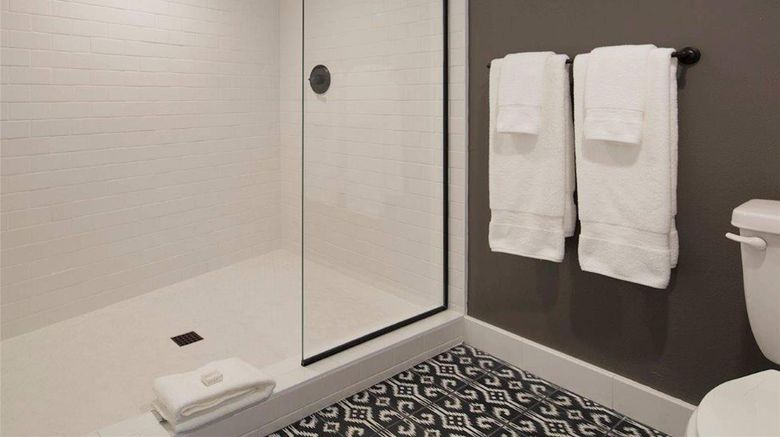 <b>V Palm Springs Room</b>. Images powered by <a href="https://iceportal.shijigroup.com/" title="IcePortal" target="_blank">IcePortal</a>.