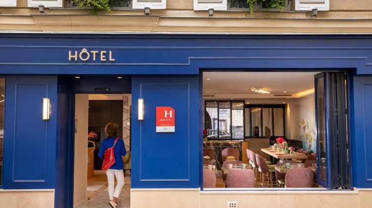 Hotel Des Arts Exterior