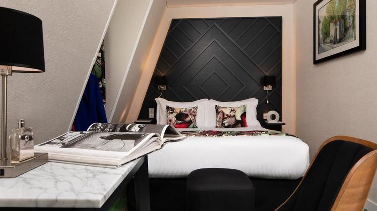 Hotel Des Arts Room