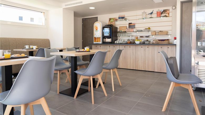 <b>Sure Hotel by Best Western Saint-Raphael Restaurant</b>. Images powered by <a href="https://iceportal.shijigroup.com/" title="IcePortal" target="_blank">IcePortal</a>.