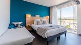 Sure Hotel by Best Western Saint-Raphael Room