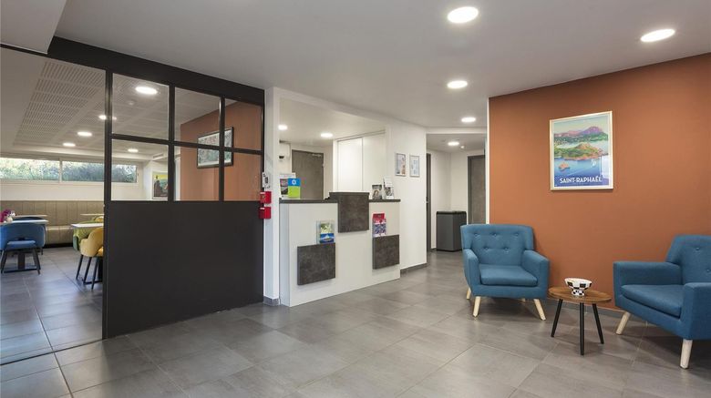 <b>Sure Hotel by Best Western Saint-Raphael Lobby</b>. Images powered by <a href="https://iceportal.shijigroup.com/" title="IcePortal" target="_blank">IcePortal</a>.