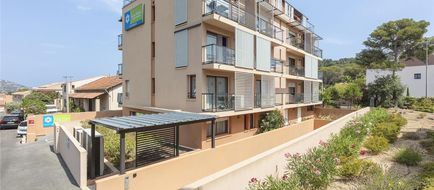 Sure Hotel by Best Western Saint-Raphael Exterior