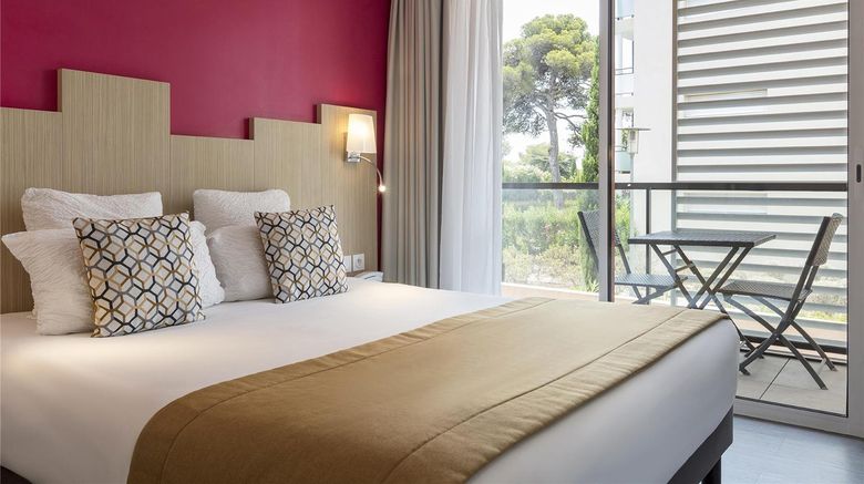 <b>Sure Hotel by Best Western Saint-Raphael Room</b>. Images powered by <a href="https://iceportal.shijigroup.com/" title="IcePortal" target="_blank">IcePortal</a>.