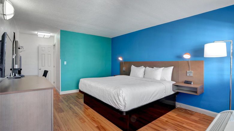 <b>Signature Inn Medford Downtown Room</b>. Images powered by <a href="https://iceportal.shijigroup.com/" title="IcePortal" target="_blank">IcePortal</a>.