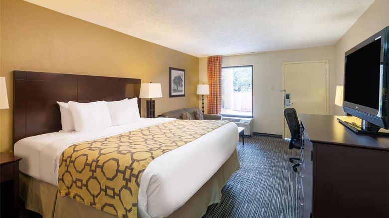 <b>Park Inn Columbus State University Area Suite</b>. Images powered by <a href="https://iceportal.shijigroup.com/" title="IcePortal" target="_blank">IcePortal</a>.