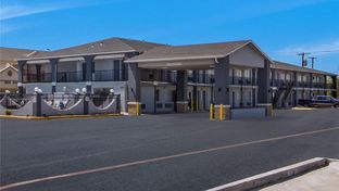 Super 8 by Wyndham Waco North I-35