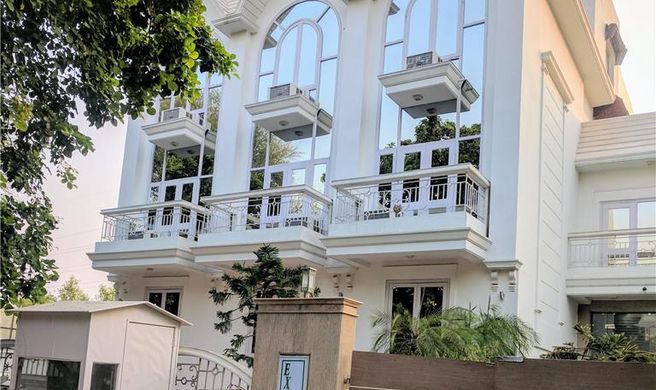 Exotica Hotel, Gurgaon Exterior
