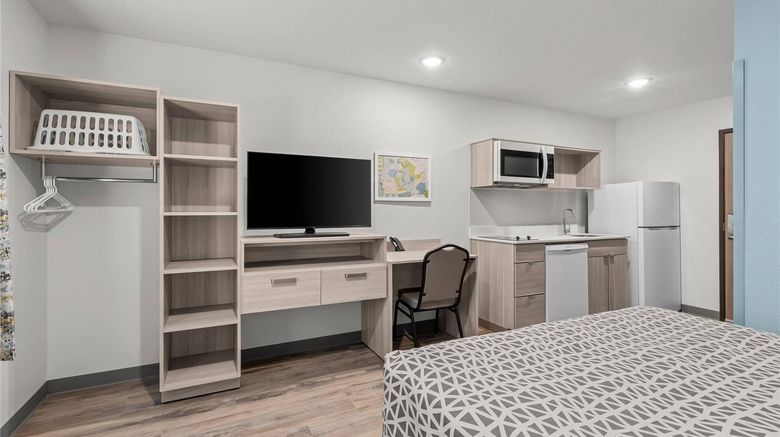 <b>WoodSpring Suites Atlanta Canton Suite</b>. Images powered by <a href="https://iceportal.shijigroup.com/" title="IcePortal" target="_blank">IcePortal</a>.