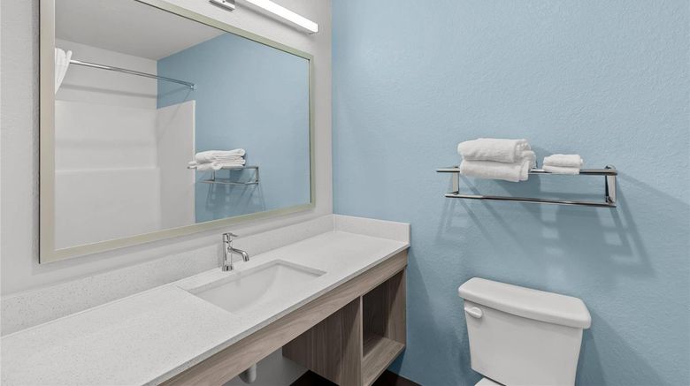 <b>WoodSpring Suites Atlanta Canton Room</b>. Images powered by <a href="https://iceportal.shijigroup.com/" title="IcePortal" target="_blank">IcePortal</a>.
