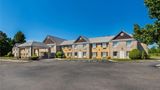 <b>Quality Inn Kilmarnock Exterior</b>. Images powered by <a href="https://iceportal.shijigroup.com/" title="IcePortal" target="_blank">IcePortal</a>.