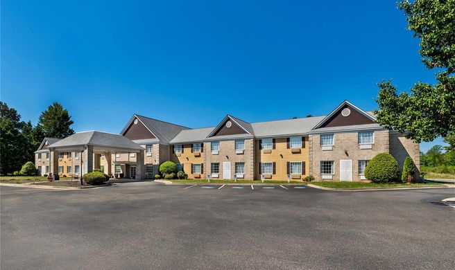 Quality Inn Kilmarnock Exterior