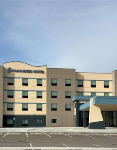 Sugar Creek Inn & Suites