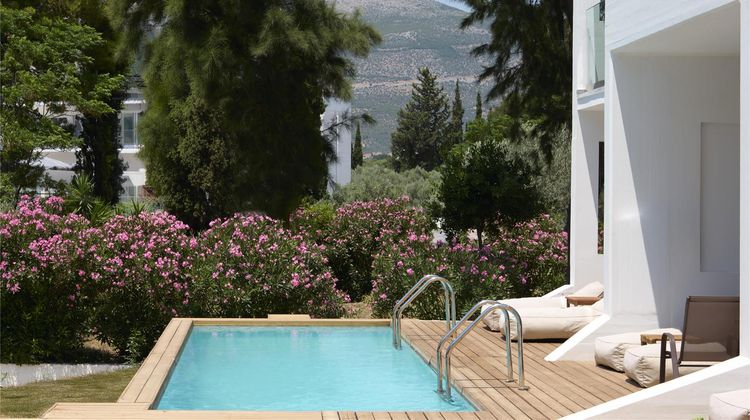 Paradise Resort Evia, a member Radisson Suite