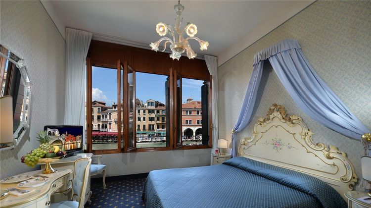 Hotel Rialto Room