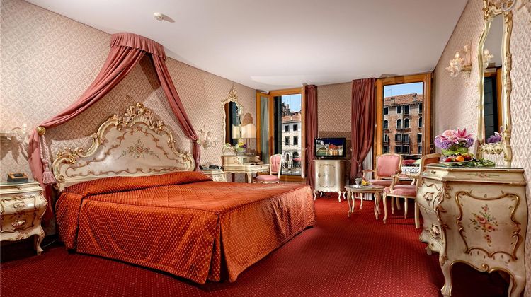 Hotel Rialto Room