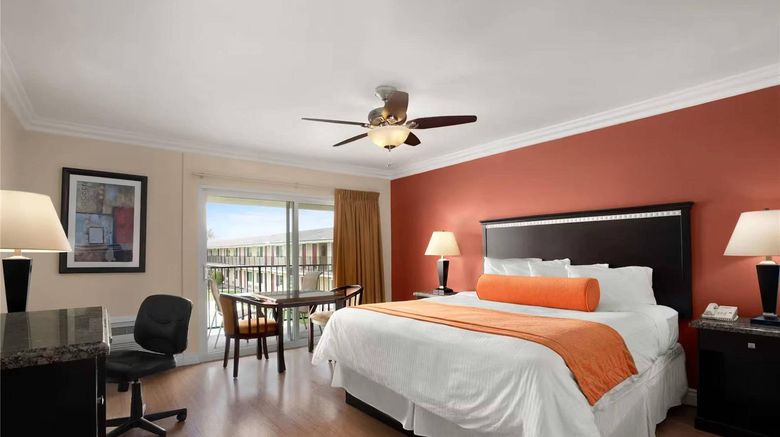 <b>Quality Inn & Suites Santa Maria Room</b>. Images powered by <a href="https://iceportal.shijigroup.com/" title="IcePortal" target="_blank">IcePortal</a>.
