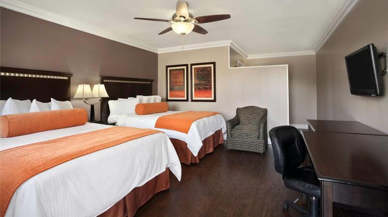 <b>Quality Inn & Suites Santa Maria Room</b>. Images powered by <a href="https://iceportal.shijigroup.com/" title="IcePortal" target="_blank">IcePortal</a>.