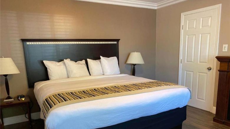<b>Quality Inn & Suites Santa Maria Suite</b>. Images powered by <a href="https://iceportal.shijigroup.com/" title="IcePortal" target="_blank">IcePortal</a>.