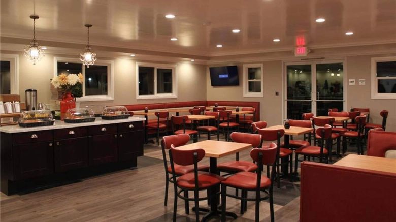 <b>Quality Inn & Suites Santa Maria Restaurant</b>. Images powered by <a href="https://iceportal.shijigroup.com/" title="IcePortal" target="_blank">IcePortal</a>.