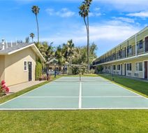 Quality Inn & Suites Santa Maria Exterior