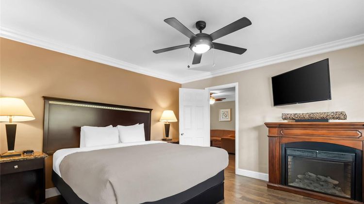 Quality Inn & Suites Santa Maria Suite