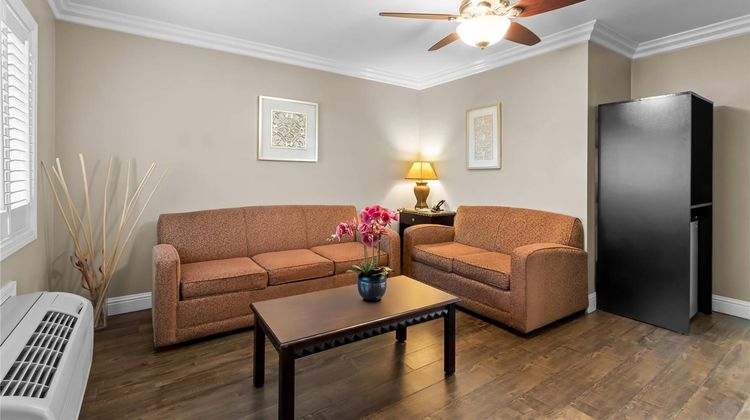 Quality Inn & Suites Santa Maria Suite