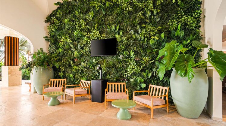 Livingstone Jan Thiel Resort Lobby