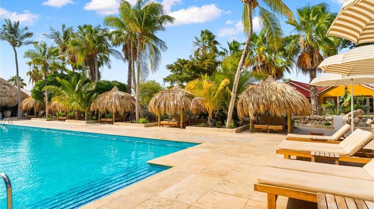 Livingstone Jan Thiel Resort Pool