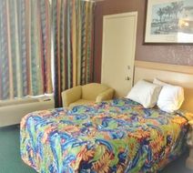 America's Best Inn Lakeland Room
