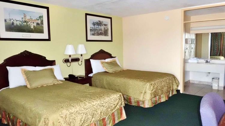 America's Best Inn Lakeland Room