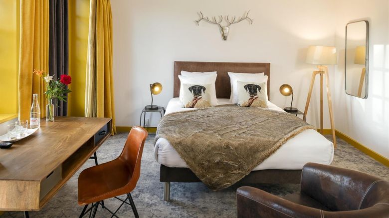 <b>Le Savigny Logis Hotel Room</b>. Images powered by <a href="https://iceportal.shijigroup.com/" title="IcePortal" target="_blank">IcePortal</a>.