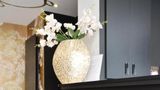 <b>Glam's Hotel Lobby</b>. Images powered by <a href="https://iceportal.shijigroup.com/" title="IcePortal" target="_blank">IcePortal</a>.