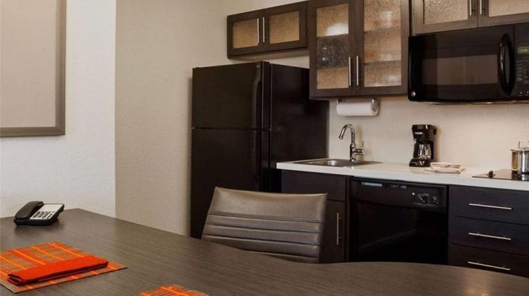 MainStay Suites Detroit Southfield Room