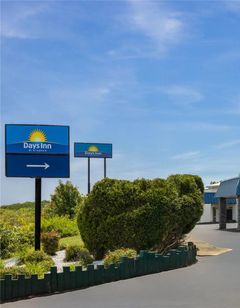 Days Inn by Wyndham Moosic
