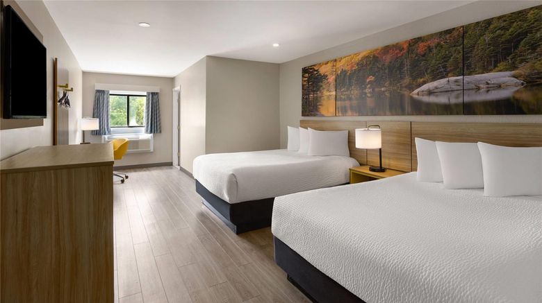 <b>Days Inn by Wyndham Moosic Room</b>. Images powered by <a href="https://iceportal.shijigroup.com/" title="IcePortal" target="_blank">IcePortal</a>.