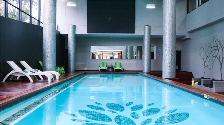 Umhlanga Apart Hotel Pool