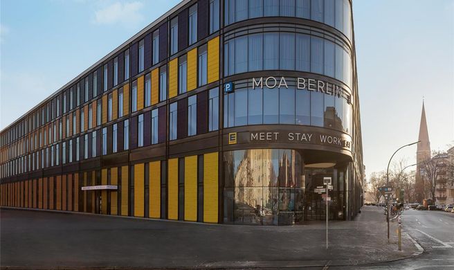 Hotel MOA Berlin Exterior