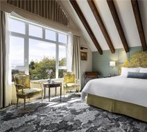 English Inn Room