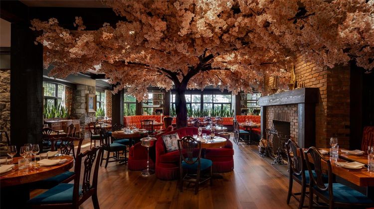 English Inn Restaurant