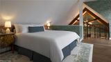 English Inn Suite