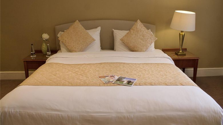 <b>Grovefield Hotel Room</b>. Images powered by <a href="https://iceportal.shijigroup.com/" title="IcePortal" target="_blank">IcePortal</a>.