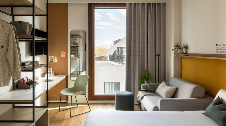 <b>Kora Green City Room</b>. Images powered by <a href="https://iceportal.shijigroup.com/" title="IcePortal" target="_blank">IcePortal</a>.