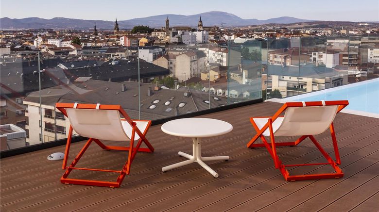 <b>Kora Green City Pool</b>. Images powered by <a href="https://iceportal.shijigroup.com/" title="IcePortal" target="_blank">IcePortal</a>.