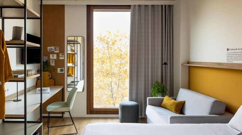 <b>Kora Green City Room</b>. Images powered by <a href="https://iceportal.shijigroup.com/" title="IcePortal" target="_blank">IcePortal</a>.