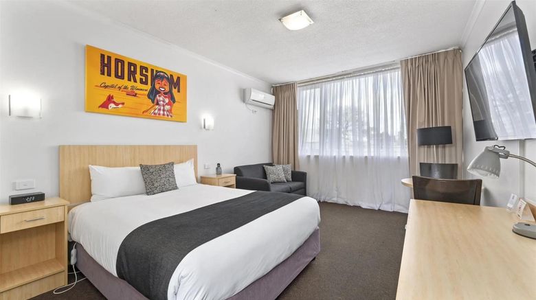<b>The Capital Horsham Room</b>. Images powered by <a href="https://iceportal.shijigroup.com/" title="IcePortal" target="_blank">IcePortal</a>.
