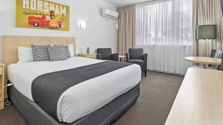 <b>The Capital Horsham Room</b>. Images powered by <a href="https://iceportal.shijigroup.com/" title="IcePortal" target="_blank">IcePortal</a>.